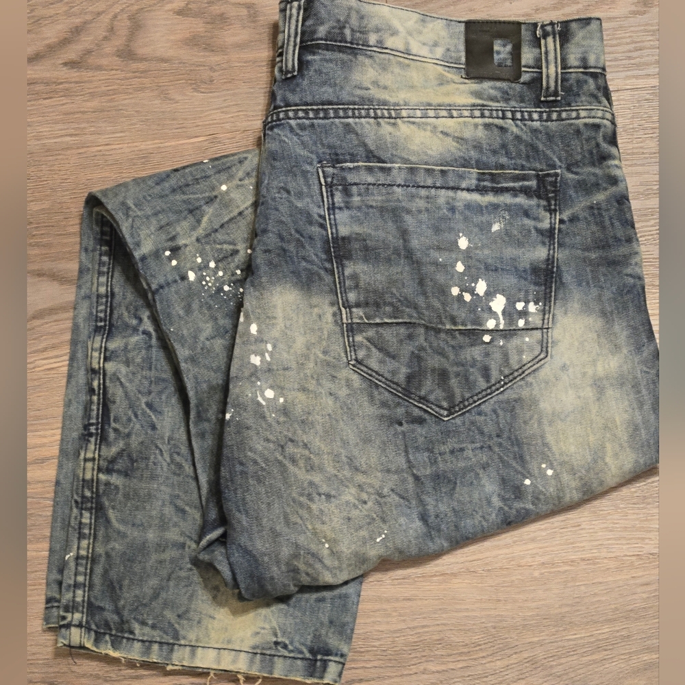Twenty Two Oz. Clothing Men's Distressed Denim Jeans